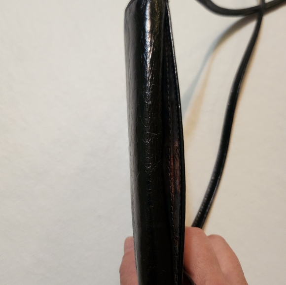 Vintage HOBO Black Leather Crossbody Bag EUC - Picture 8 of 15